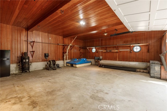 Detail Gallery Image 39 of 75 For 28641 North Shore Rd, Lake Arrowhead,  CA 92352 - 14 Beds | 11/1 Baths