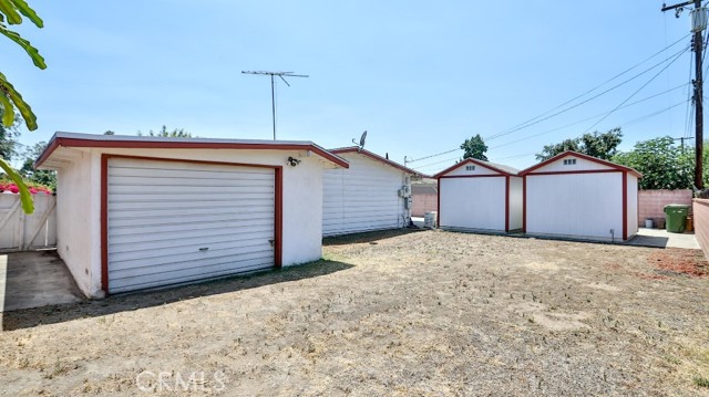 Detail Gallery Image 19 of 21 For 17625 E Brookport St, Covina,  CA 91722 - 4 Beds | 2 Baths