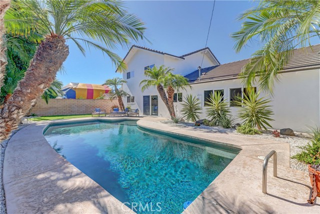 11428 Snowdrop Avenue, Fountain Valley CA: https://media.crmls.org/medias/f1c8b9c2-3146-42d1-bd73-27c5a1760311.jpg