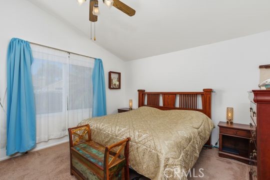 43025 Corte Salamanca, Temecula CA: https://media.crmls.org/medias/f1c8e58b-548b-4381-8e9c-4975261178b4.jpg