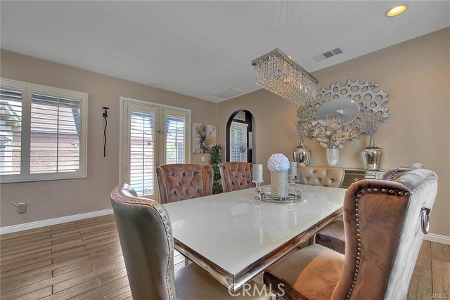 7376 Reserve Place, Rancho Cucamonga CA: https://media.crmls.org/medias/f1c8fde5-db45-4547-87e6-8bc53854d0ba.jpg