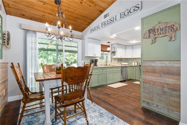 4225 Farousse Way, Paso Robles CA: https://media.crmls.org/medias/f1c94985-0452-4581-8a1a-9a2c09593fe1.jpg
