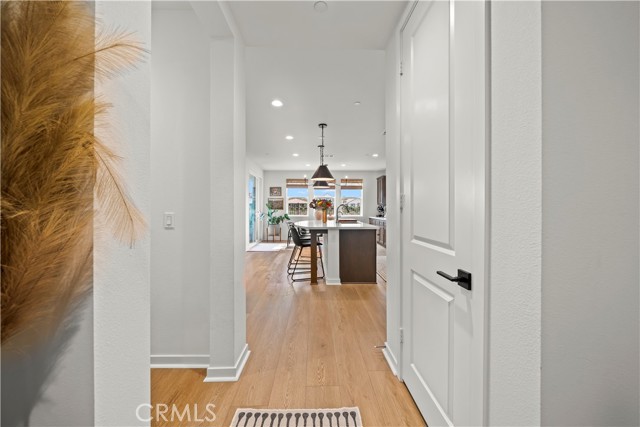 Detail Gallery Image 3 of 41 For 32247 Hillstone St, Temecula,  CA 92591 - 3 Beds | 2 Baths