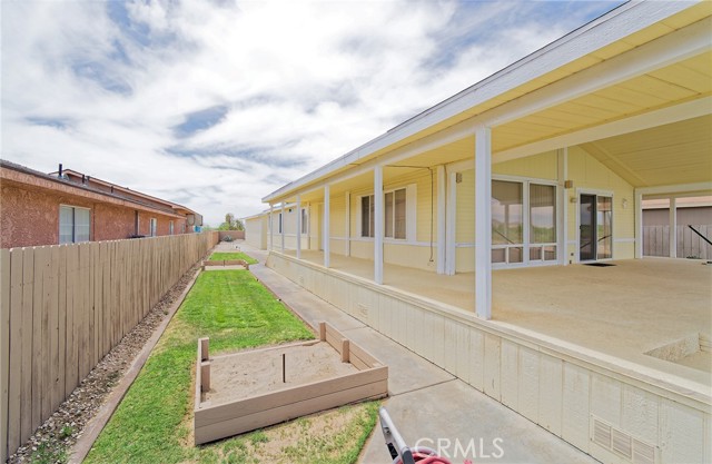 Detail Gallery Image 10 of 31 For 4831 Hidden Beaches Dr, Blythe,  CA 92225 - 3 Beds | 3 Baths