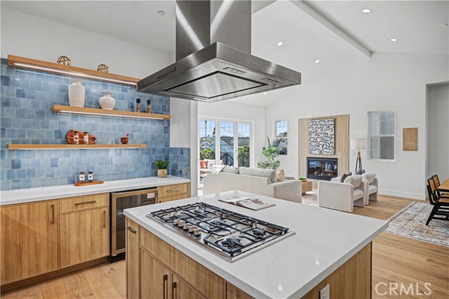 Detail Gallery Image 15 of 33 For 2205 Marshalfield a,  Redondo Beach,  CA 90278 - 4 Beds | 3/1 Baths