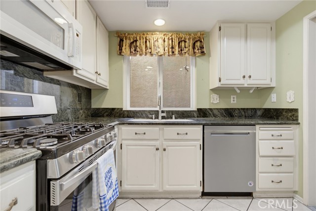 334 Country Club, C photo 14