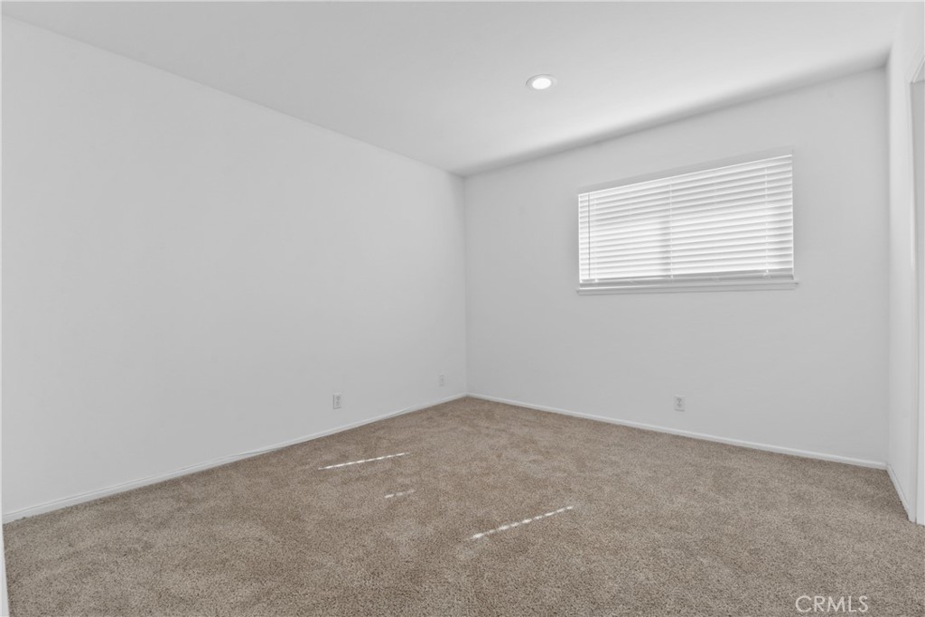 MLS #OC25258751 image #19