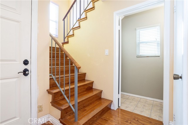 Detail Gallery Image 7 of 24 For 12335 Hilldale Ct, Pacoima,  CA 91331 - 3 Beds | 3 Baths