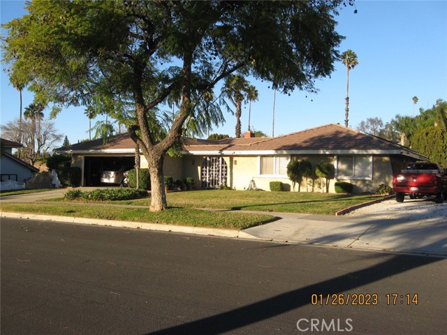 1235 Via Pintada, Riverside, CA 92507