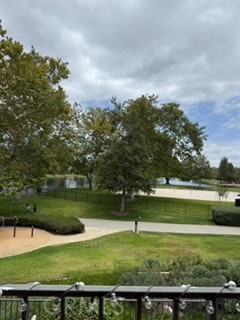 https://media.crmls.org/medias/f1cd4d31-74e6-43ce-b488-bb750b2df074.jpg?preset=X-Large
