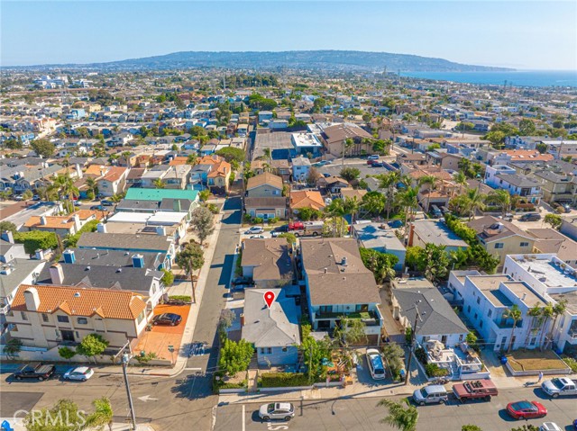 1266 7th Place, Hermosa Beach, California 90254, 3 Bedrooms Bedrooms, ,1 BathroomBathrooms,Residential,Sold,7th,SB24177899