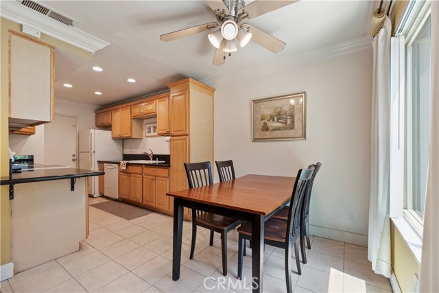 419 N Alice Way, Anaheim CA: https://media.crmls.org/medias/f1ce98b6-ded3-4b23-8a60-9847d91f4765.jpg