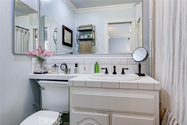 Detail Gallery Image 19 of 33 For 1736 1st St, Manhattan Beach,  CA 90266 - 3 Beds | 2 Baths