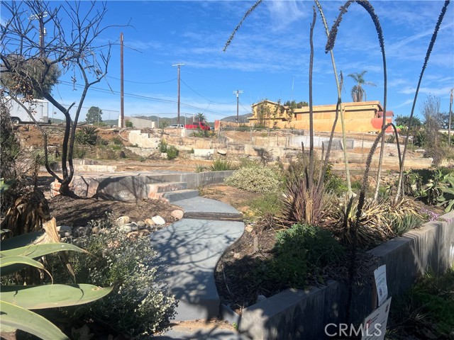 Detail Gallery Image 4 of 6 For 611 Erskine Dr, Pacific Palisades,  CA 90272 - – Beds | – Baths