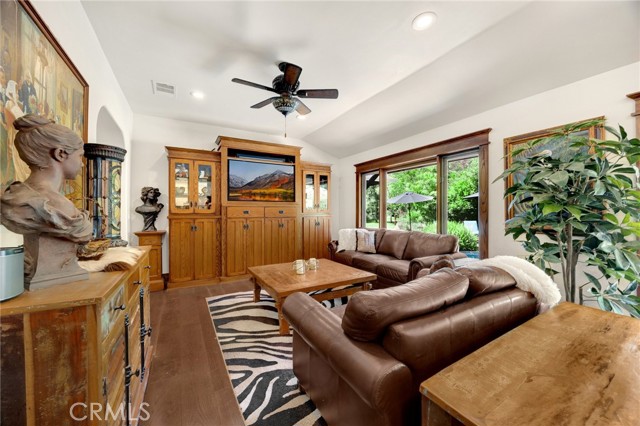 Detail Gallery Image 26 of 48 For 5121 E Lomita Ave, Orange,  CA 92869 - 2 Beds | 2 Baths