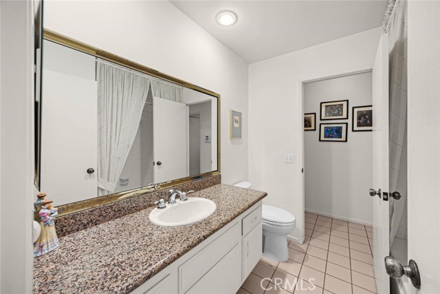 1730 Rolling Hills Drive, Fullerton CA: https://media.crmls.org/medias/f1d00c27-aebc-4de8-a75a-6bc302997e57.jpg