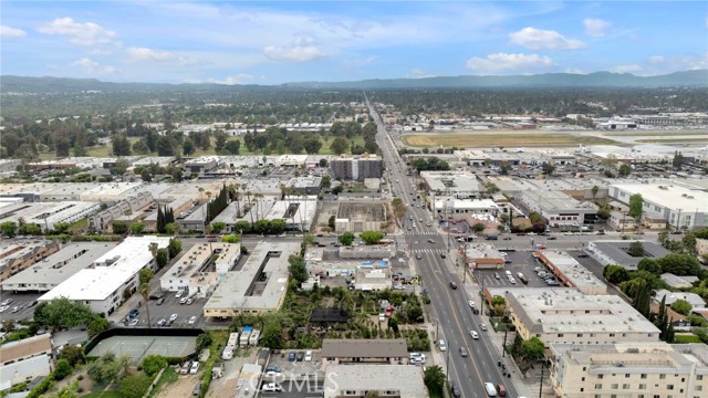 16020 Vanowen Street, Van Nuys CA: https://media.crmls.org/medias/f1d0fa9c-8da7-4f73-9b1a-617cd2f96cd5.jpg