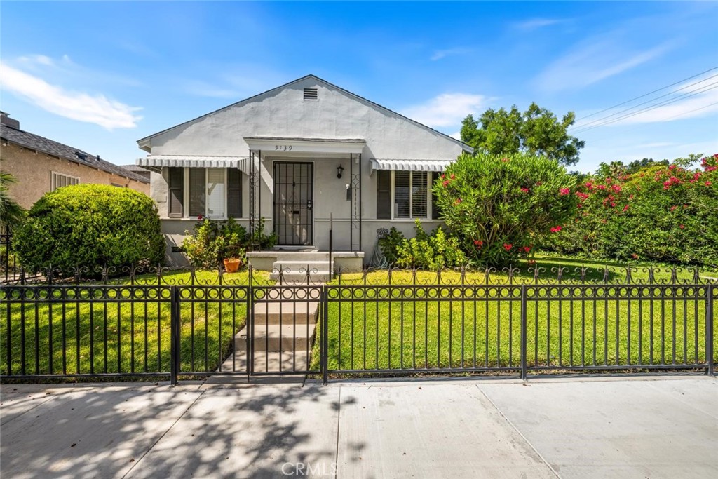 Quadruplex at 5139 E Carson Street