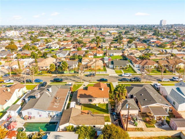 803 N Grandee, Compton CA: https://media.crmls.org/medias/f1d22f60-33d3-42b6-9739-7d04a20cbaf7.jpg