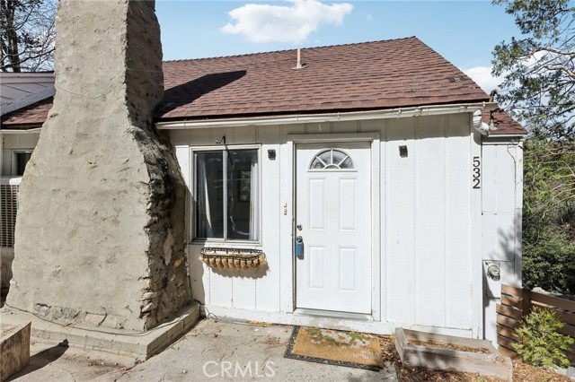 Detail Gallery Image 6 of 41 For 532 Sunset, Crestline,  CA 92325 - 3 Beds | 1/1 Baths