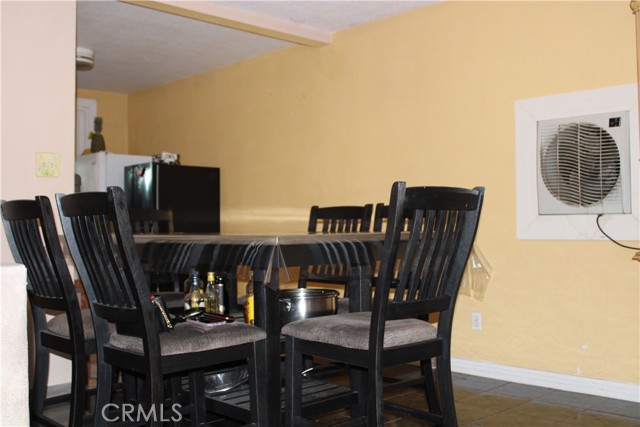 Detail Gallery Image 11 of 28 For 6392 Rustic, Jurupa Valley,  CA 92509 - 3 Beds | 2 Baths