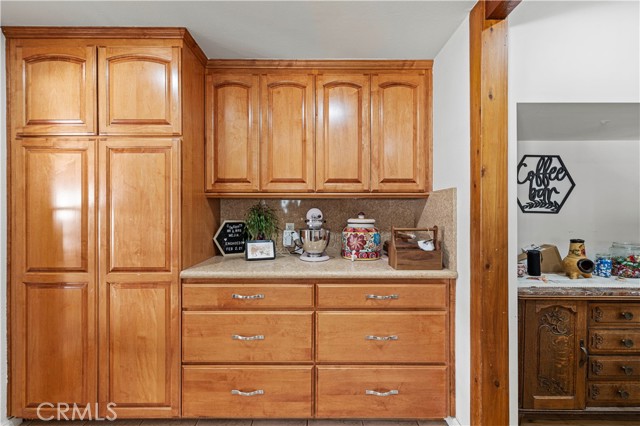 Detail Gallery Image 9 of 14 For 18229 Strathern St, Reseda,  CA 91335 - 3 Beds | 2 Baths