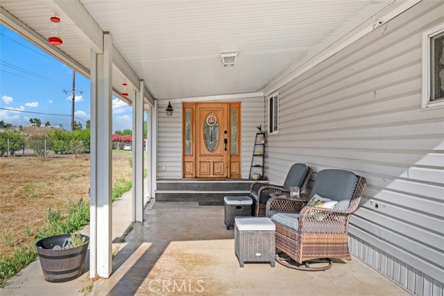 33075 Grand Avenue, Winchester CA: https://media.crmls.org/medias/f1d5688b-7b91-4e8e-b007-f0d9d55d3dea.jpg