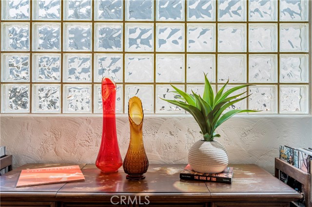 1335 Crestview Avenue, Seal Beach CA: https://media.crmls.org/medias/f1d67da1-8b50-412d-a498-c9610f4daa0c.jpg