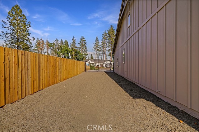5785 Fickett Lane, Paradise CA: https://media.crmls.org/medias/f1d72563-6562-4ea2-9155-08cdc2c3e58a.jpg
