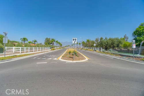 561 Yukon Rd, Rialto, CA 92377 photo 36