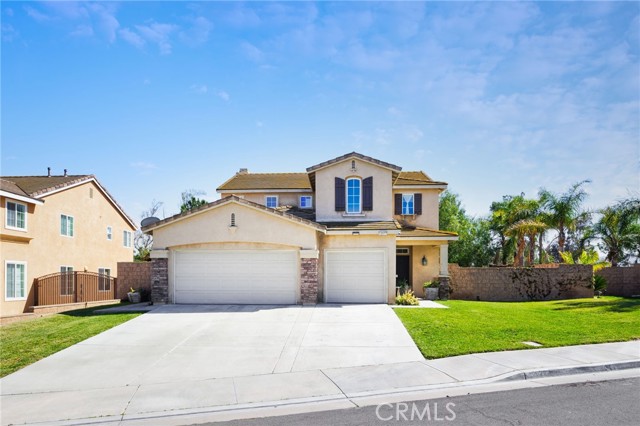 Detail Gallery Image 2 of 40 For 12977 Clemson Dr, Corona,  CA 92880 - 4 Beds | 2/1 Baths