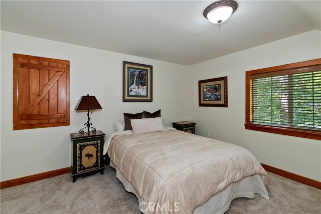 Detail Gallery Image 32 of 53 For 28637 Shenandoah, Lake Arrowhead,  CA 92352 - 4 Beds | 2/1 Baths
