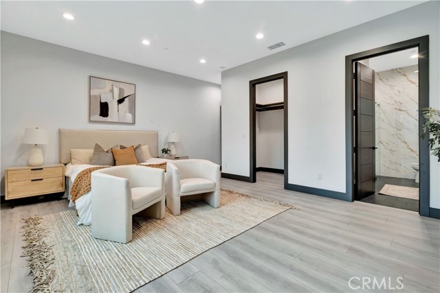 19513 Cantara Street photo 24
