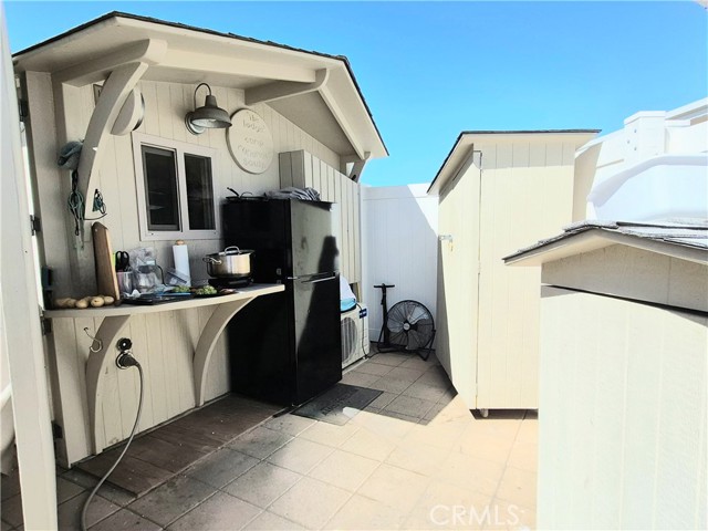 Detail Gallery Image 3 of 14 For 1295 S Cawston Ave, Hemet,  CA 92545 - – Beds | – Baths