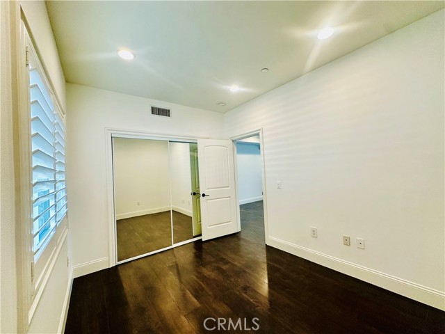 Detail Gallery Image 8 of 16 For 728 N Atlantic Bld #B,  Alhambra,  CA 91801 - 2 Beds | 2/1 Baths
