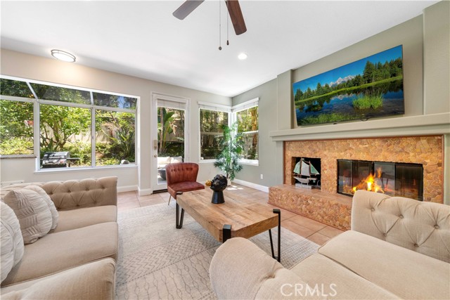 Detail Gallery Image 2 of 35 For 6 Saddleridge, Aliso Viejo,  CA 92656 - 4 Beds | 2/1 Baths