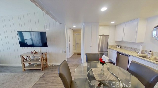 Detail Gallery Image 15 of 21 For 13721 Alderwood Lane #28 E M3,  Seal Beach,  CA 90740 - 1 Beds | 1 Baths