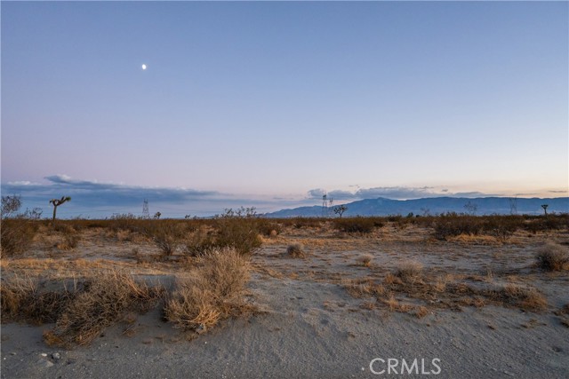 3 Sandstone Rd, Phelan CA: https://media.crmls.org/medias/f1dcd5af-51c6-407c-bd5f-e827712a34e5.jpg