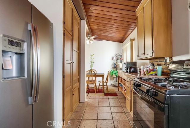 Detail Gallery Image 27 of 70 For 4637 N Elspeth, Covina,  CA 91722 - 4 Beds | 2 Baths