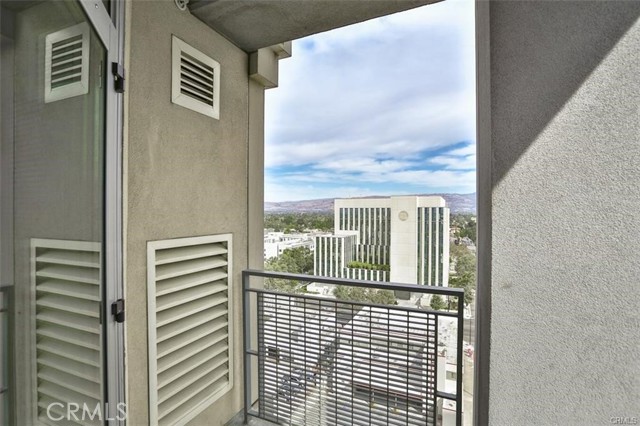 Detail Gallery Image 13 of 20 For 175 W Saint James St #1401,  San Jose,  CA 95110 - 2 Beds | 2 Baths