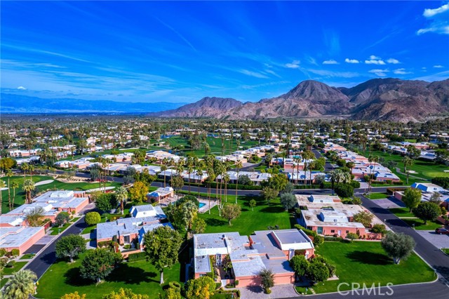 Detail Gallery Image 2 of 38 For 46940 Somia Ct, Palm Desert,  CA 92260 - 3 Beds | 3 Baths