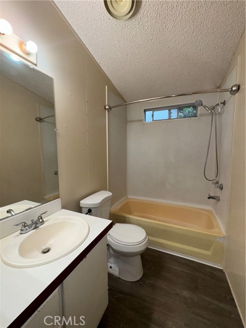 Detail Gallery Image 18 of 19 For 1855 Riverside Dr #128,  Ontario,  CA 91761 - 3 Beds | 2 Baths