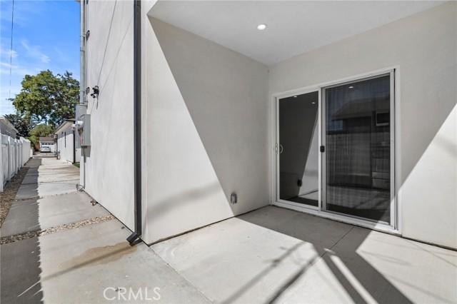 Detail Gallery Image 63 of 69 For 1504 N California, Burbank,  CA 91505 - – Beds | – Baths