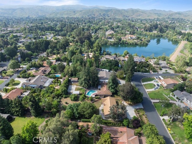 Detail Gallery Image 1 of 1 For 1094 Hacienda Dr, Simi Valley,  CA 93065 - 5 Beds | 2/1 Baths