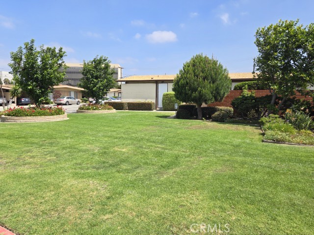 6 Merit Park Drive, Gardena CA: https://media.crmls.org/medias/f1deca70-f69b-487d-a10c-09c41c59dad2.jpg