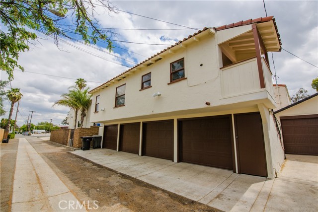 Detail Gallery Image 16 of 17 For 711 W 6th St #3,  Corona,  CA 92882 - 2 Beds | 1 Baths