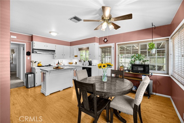 1210 W Marshall Boulevard, San Bernardino CA: https://media.crmls.org/medias/f1dfa520-86e7-44d7-8928-47c02114805d.jpg