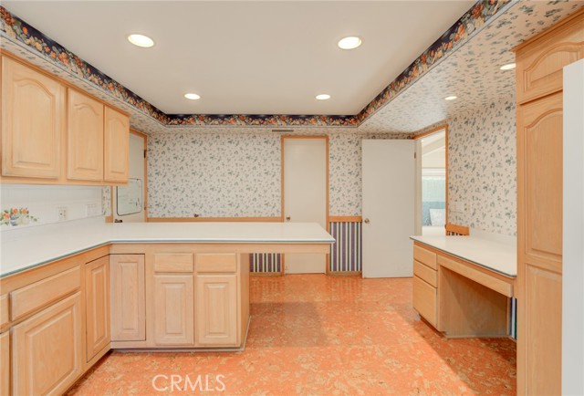 693 19th Street, Manhattan Beach, California 90266, 5 Bedrooms Bedrooms, ,1 BathroomBathrooms,Residential,Sold,19th,SB21194757