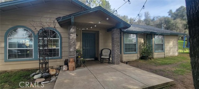 Detail Gallery Image 3 of 36 For 4121 Indian Rock, Mariposa,  CA 95338 - 4 Beds | 3 Baths