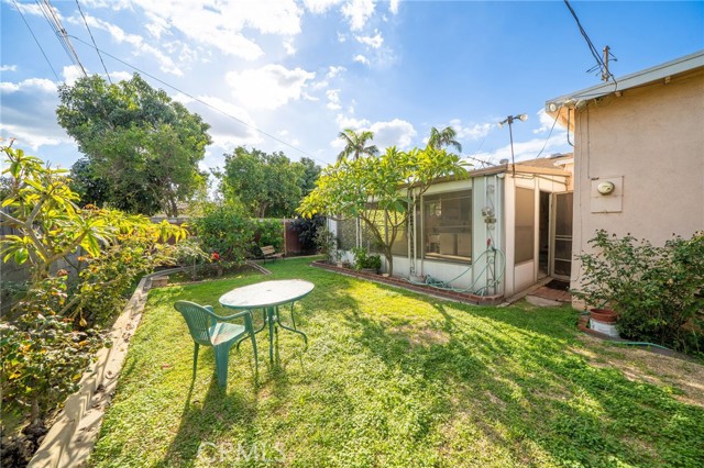 7558 Citronell Avenue, Pico Rivera CA: https://media.crmls.org/medias/f1e2184f-9dc6-468e-af7f-3a160d24f37a.jpg